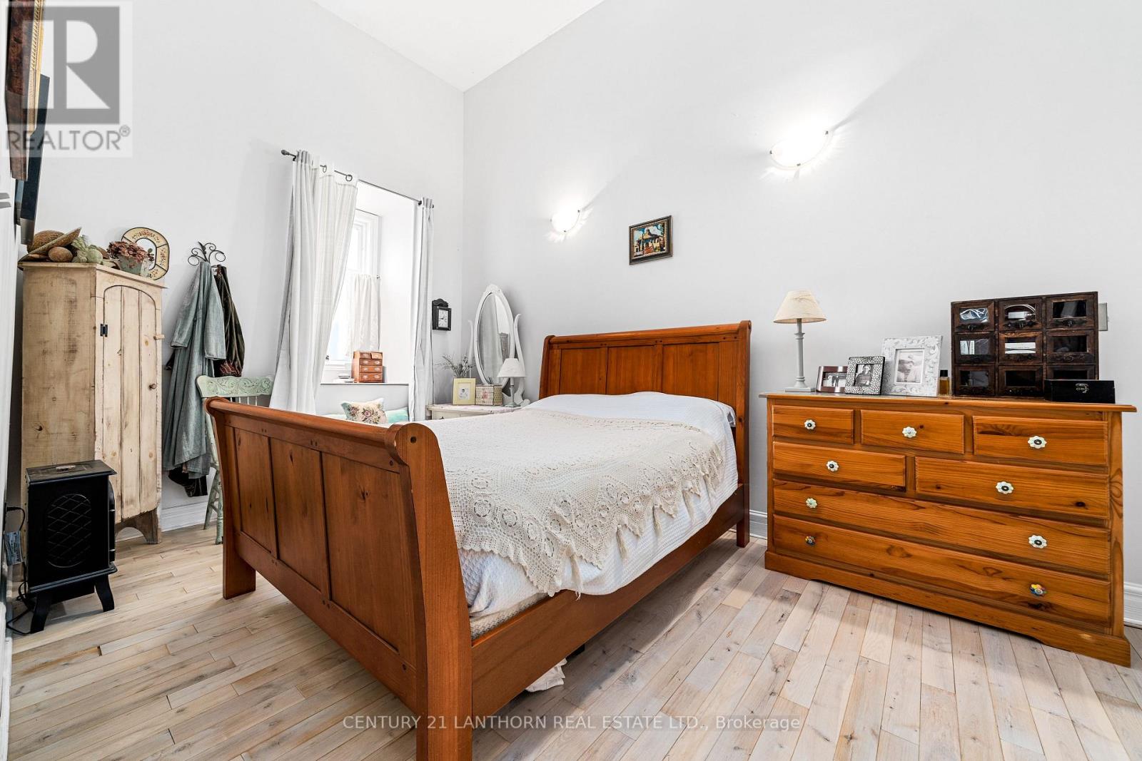 393 Front Street, Belleville (Belleville Ward), Ontario  K8N 2Z9 - Photo 18 - X12792458