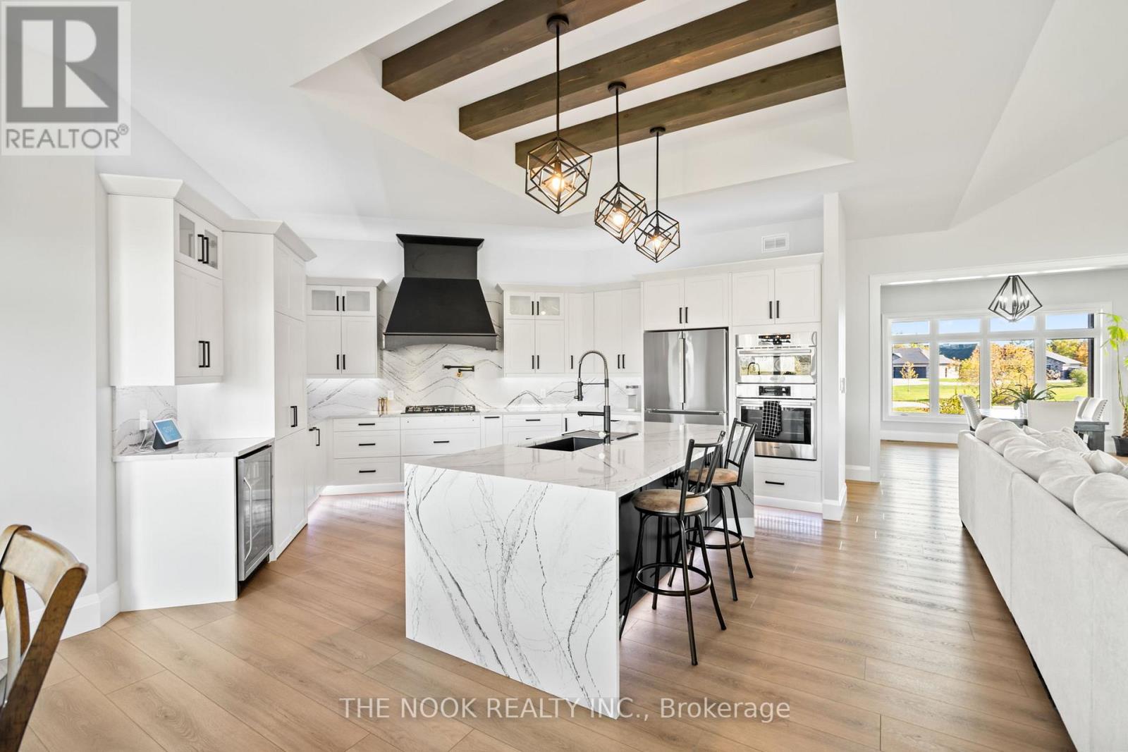 46 Westlake Court, Kawartha Lakes (Fenelon), Ontario  K0M 1G0 - Photo 13 - X12792520