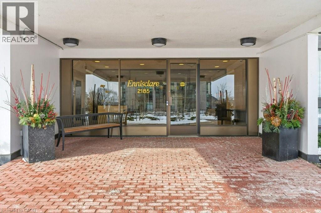 2185 Marine Drive Unit# 906, Oakville, Ontario  L6L 5L6 - Photo 4 - 40805384