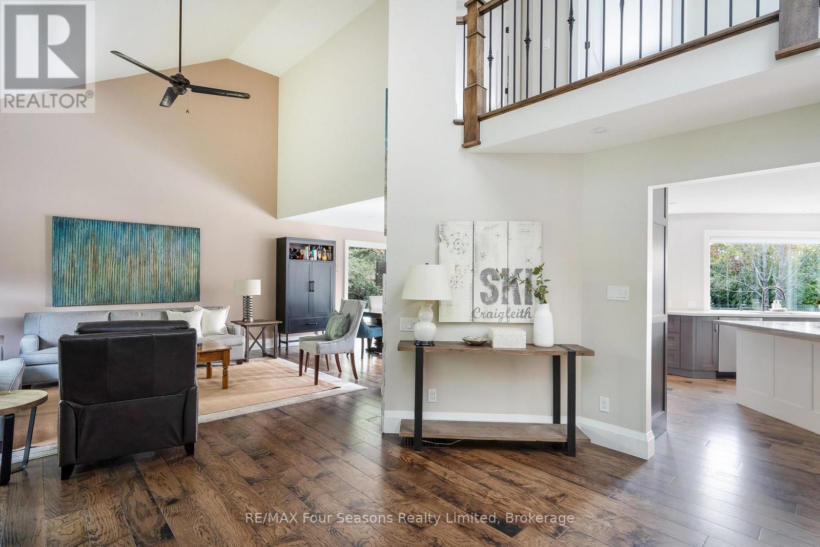 159 Indian Circle, Blue Mountains, Ontario  N0H 1J0 - Photo 12 - X12792682