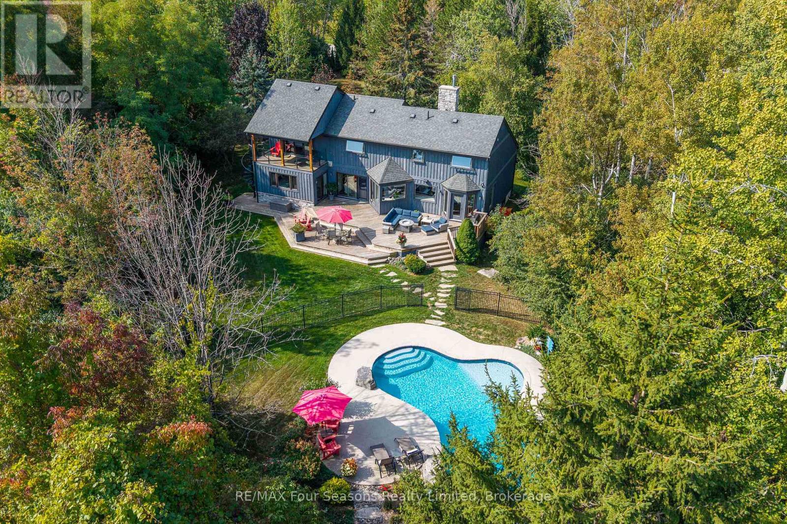 159 Indian Circle, Blue Mountains, Ontario  N0H 1J0 - Photo 6 - X12792682