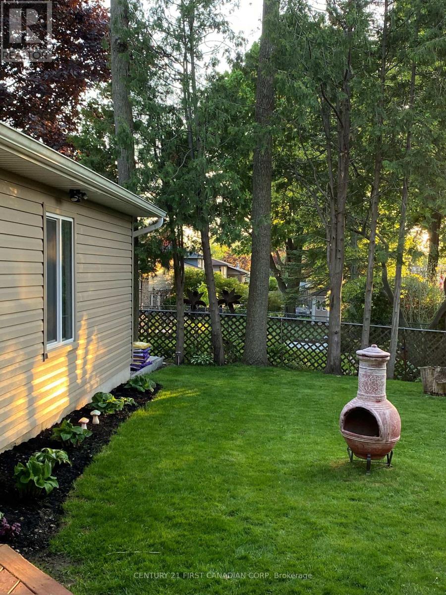 557 Boler Road, London South, Ontario  N6K 3R8 - Photo 31 - X12792440