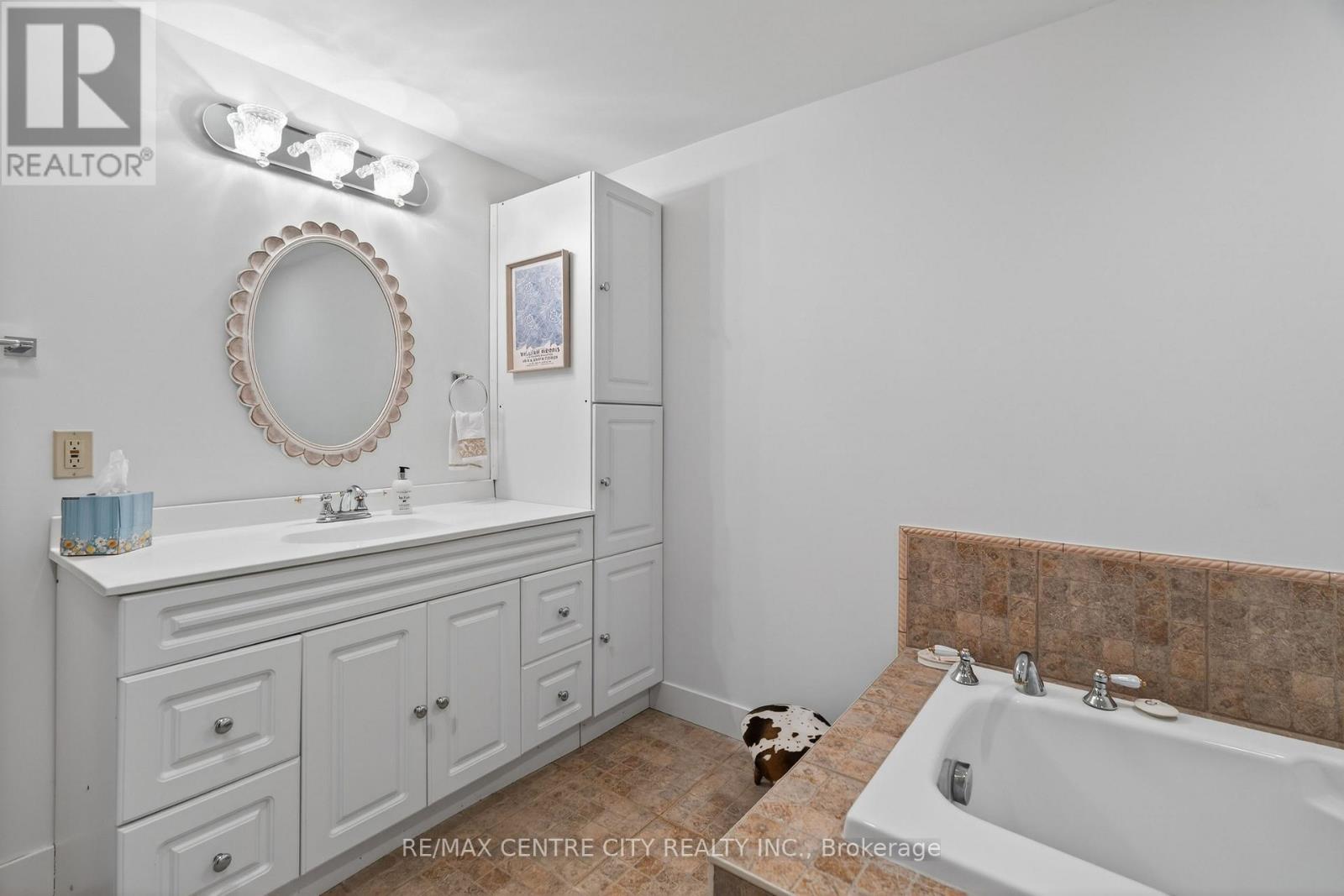 1102 Prince Philip Drive, London North, Ontario  N6H 4E5 - Photo 30 - X12792554