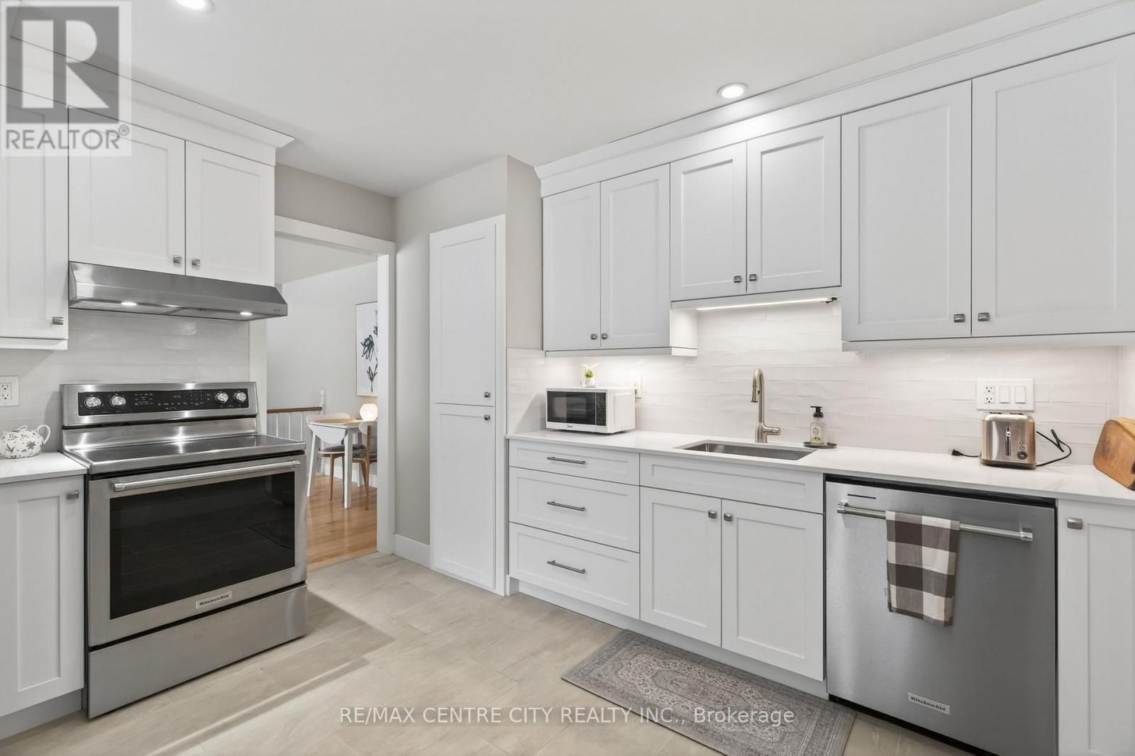 1102 Prince Philip Drive, London North, Ontario  N6H 4E5 - Photo 9 - X12792554