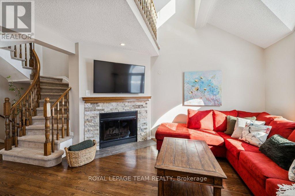 4298 Sunwood Crescent, Ottawa, Ontario  K1J 1B8 - Photo 10 - X12792556