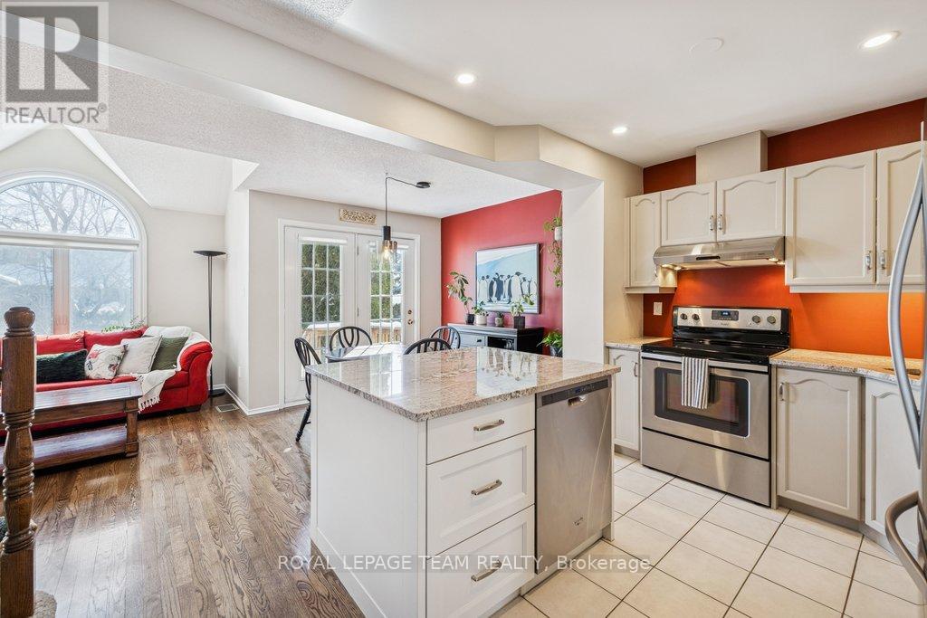4298 Sunwood Crescent, Ottawa, Ontario  K1J 1B8 - Photo 6 - X12792556