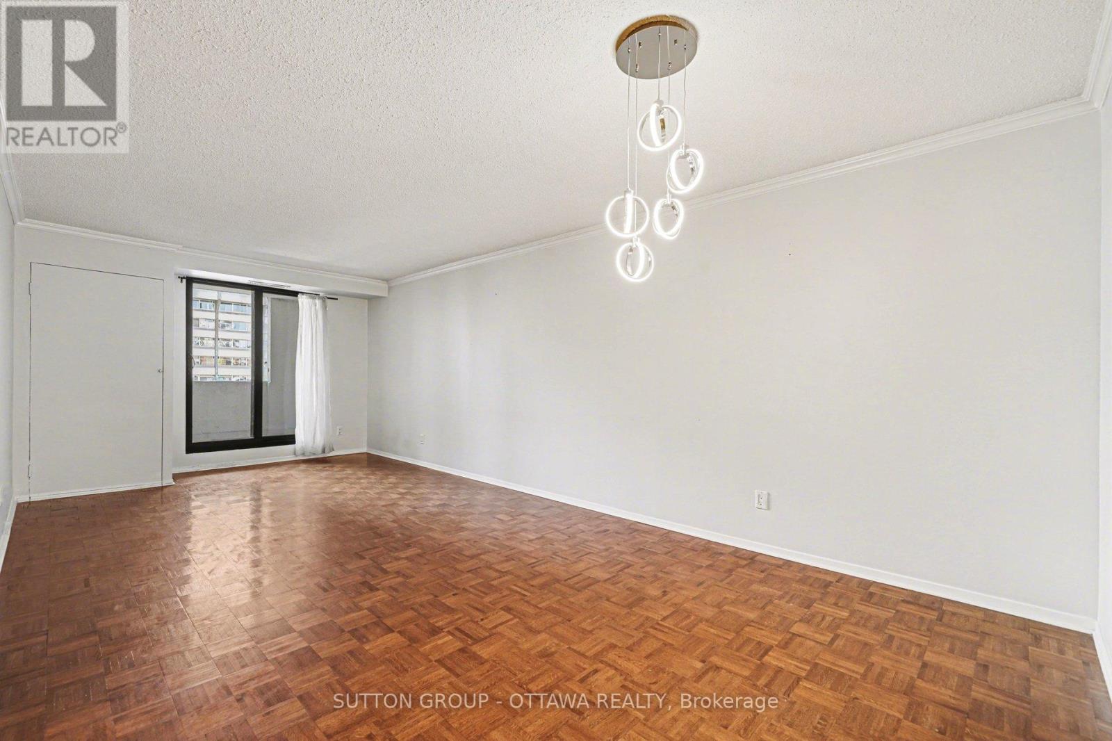 1004 - 200 Bay Street, Ottawa, Ontario K1R 7W8 - Photo 6 - X12792594