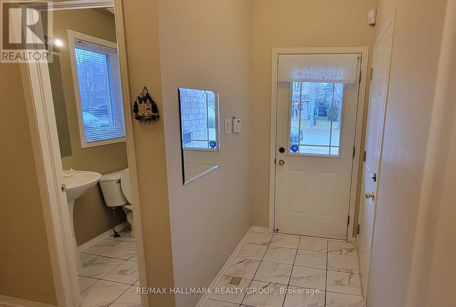 1620 Henri Lauzon Street, Ottawa, Ontario  K1C 7R6 - Photo 3 - X12792676