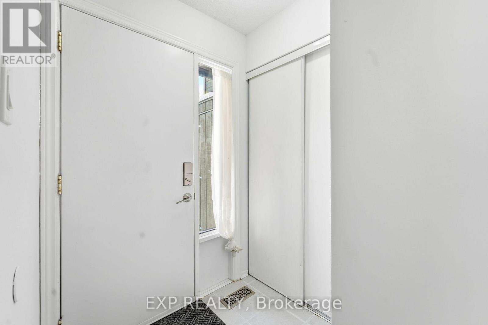 78 - 36 Barrow Crescent, Ottawa, Ontario  K2L 2K1 - Photo 4 - X12792696