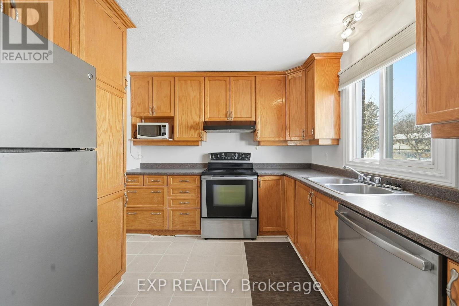 78 - 36 Barrow Crescent, Ottawa, Ontario  K2L 2K1 - Photo 8 - X12792696