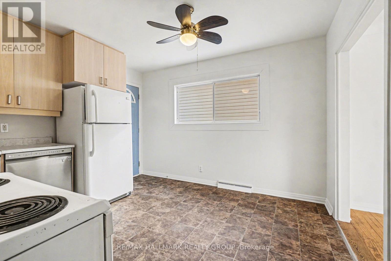 981 Larkin Street, Ottawa, Ontario  K1Z 5R5 - Photo 10 - X12792724