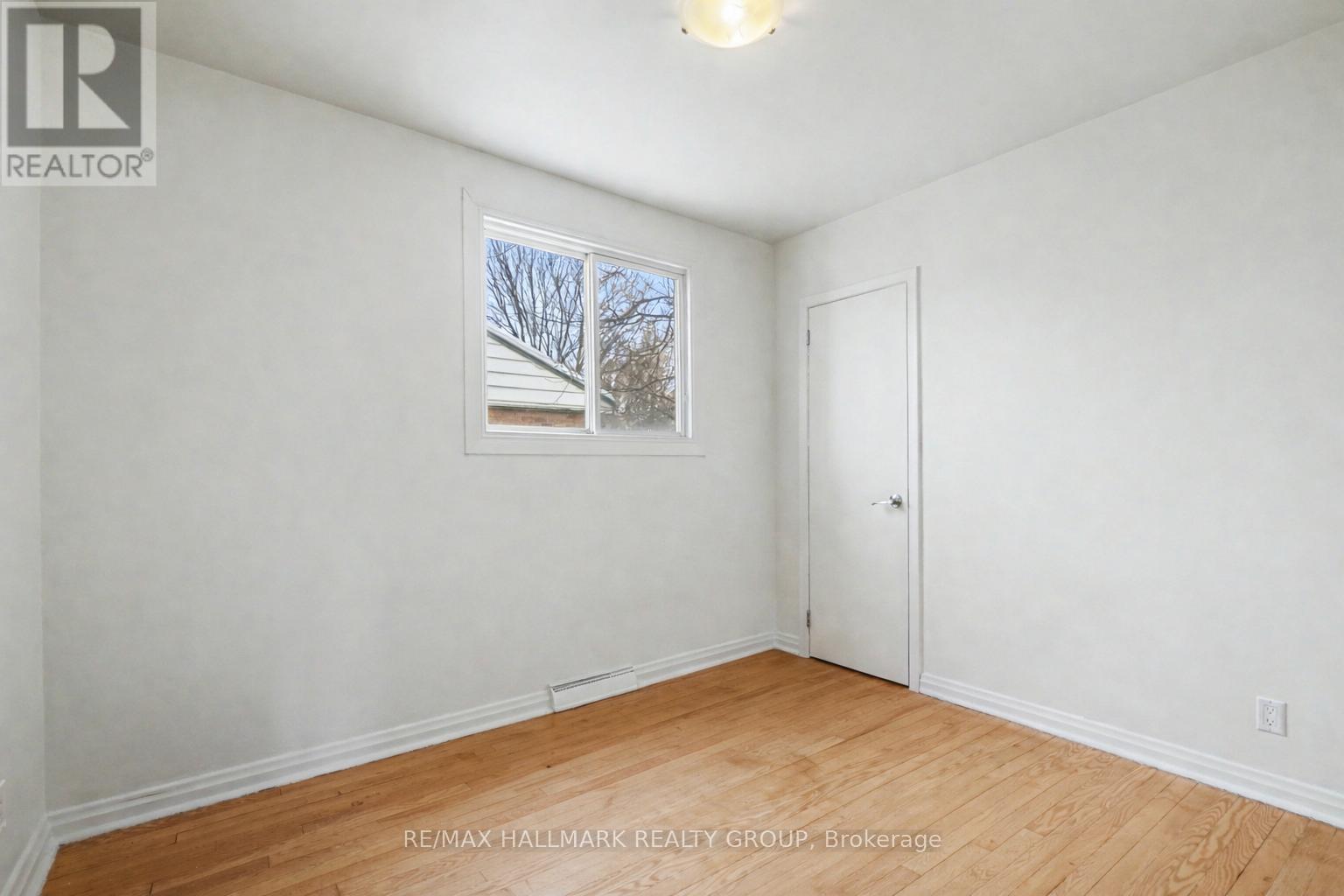 981 Larkin Street, Ottawa, Ontario  K1Z 5R5 - Photo 11 - X12792724