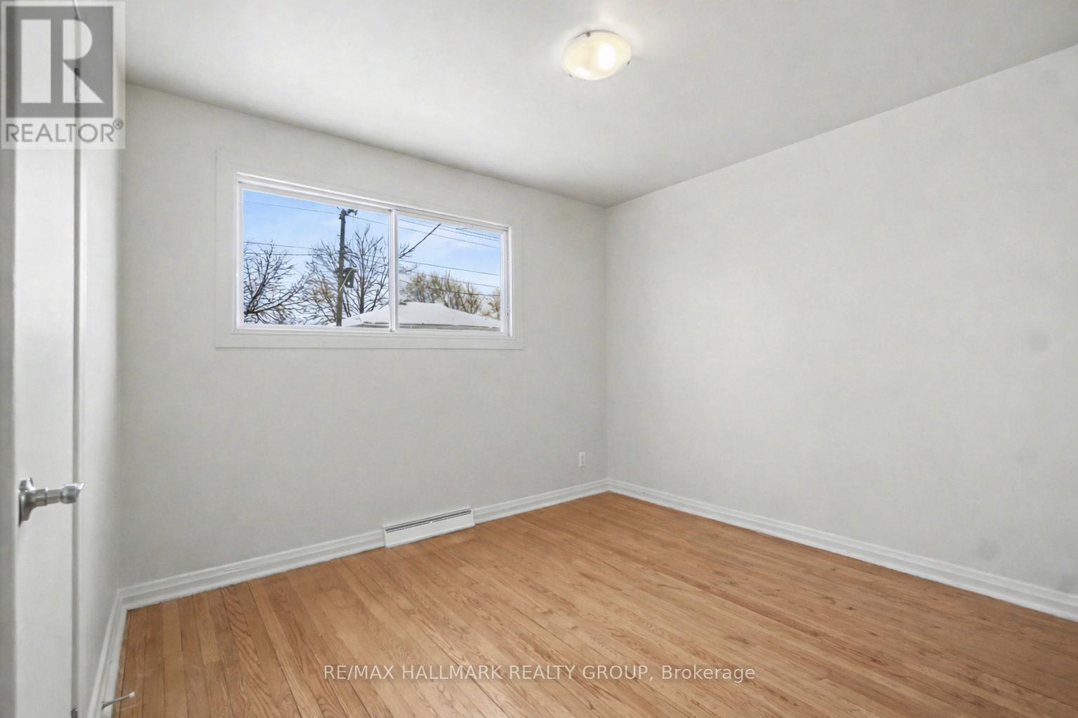 981 Larkin Street, Ottawa, Ontario  K1Z 5R5 - Photo 12 - X12792724
