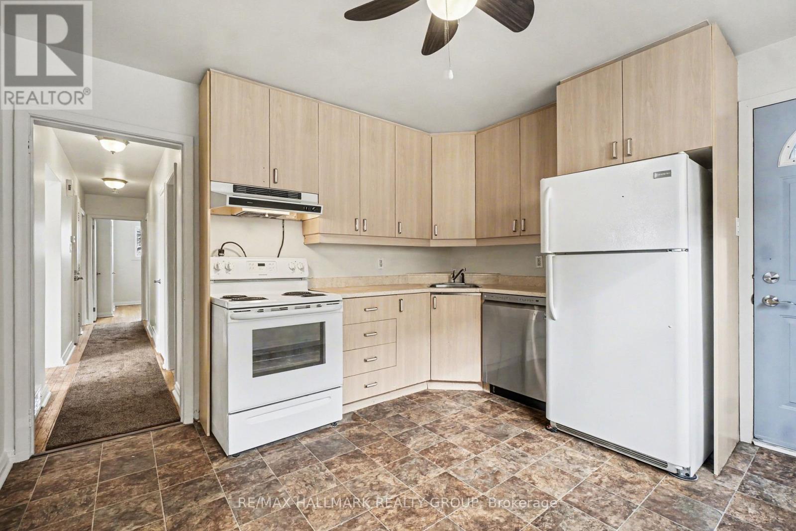 981 Larkin Street, Ottawa, Ontario  K1Z 5R5 - Photo 8 - X12792724