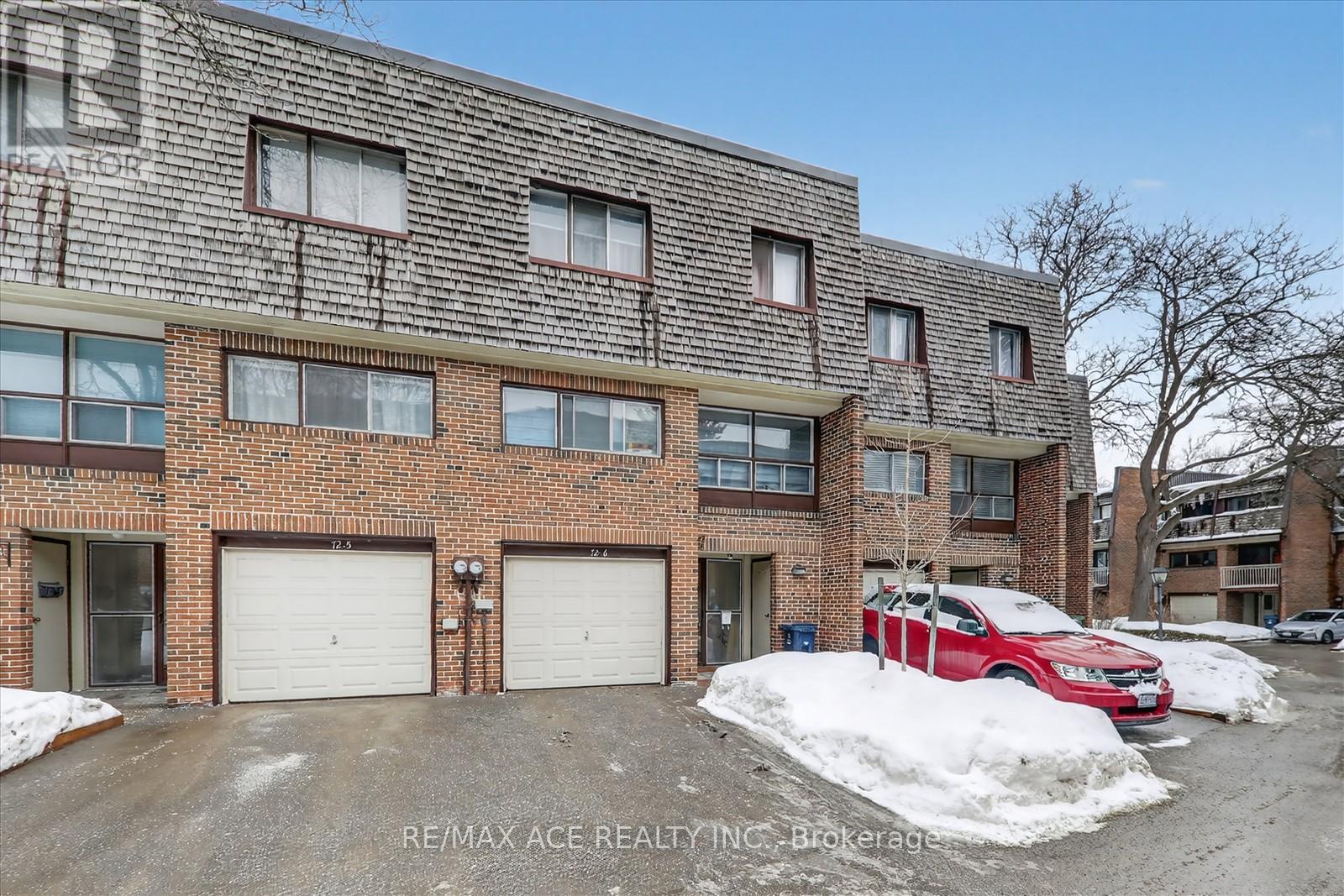 6 - 72 Castlebury Crescent, Toronto (Bayview Woods-Steeles), Ontario  M2H 1W8 - Photo 3 - C12784196