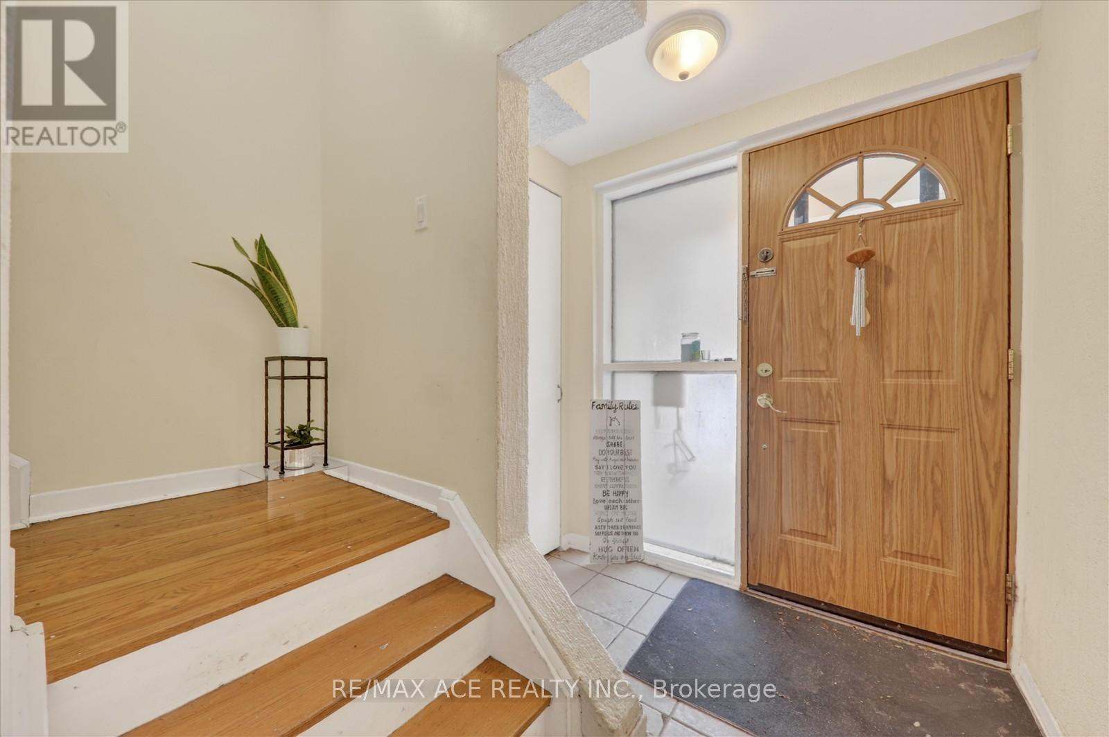 6 - 72 Castlebury Crescent, Toronto (Bayview Woods-Steeles), Ontario  M2H 1W8 - Photo 5 - C12784196