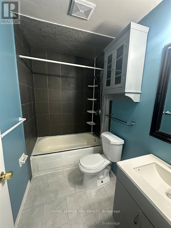 39 - 4215 Meadowvale Drive, Niagara Falls, Ontario  L2E 5W8 - Photo 11 - X12792582