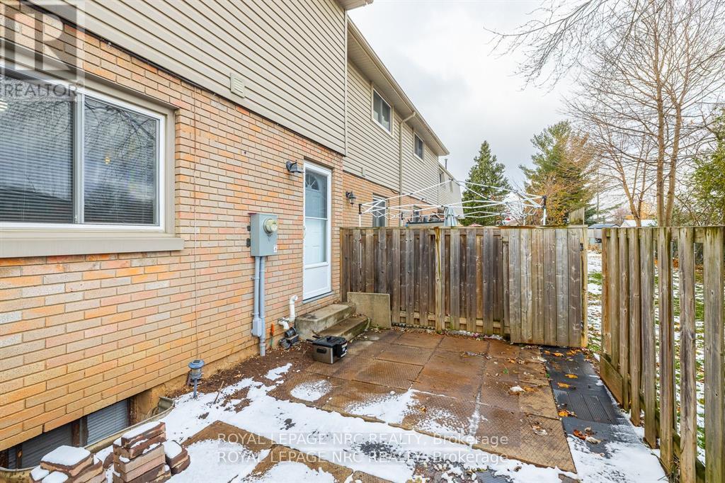 39 - 4215 Meadowvale Drive, Niagara Falls, Ontario  L2E 5W8 - Photo 19 - X12792582