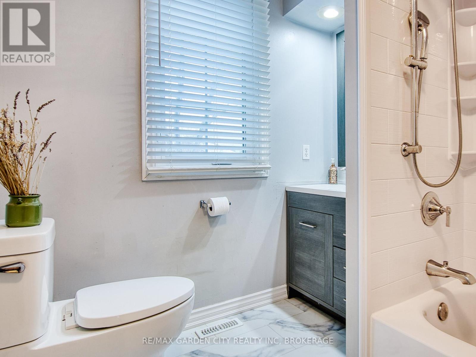 51 Huntington Lane, St. Catharines (Grapeview), Ontario  L2S 3R5 - Photo 31 - X12792640