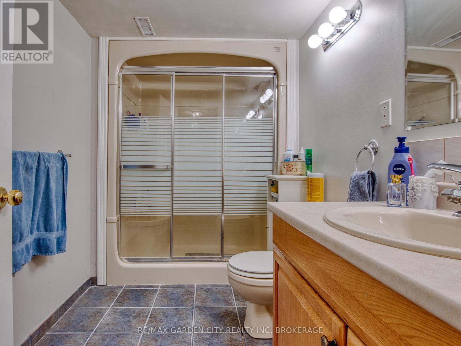 51 Huntington Lane, St. Catharines (Grapeview), Ontario  L2S 3R5 - Photo 35 - X12792640