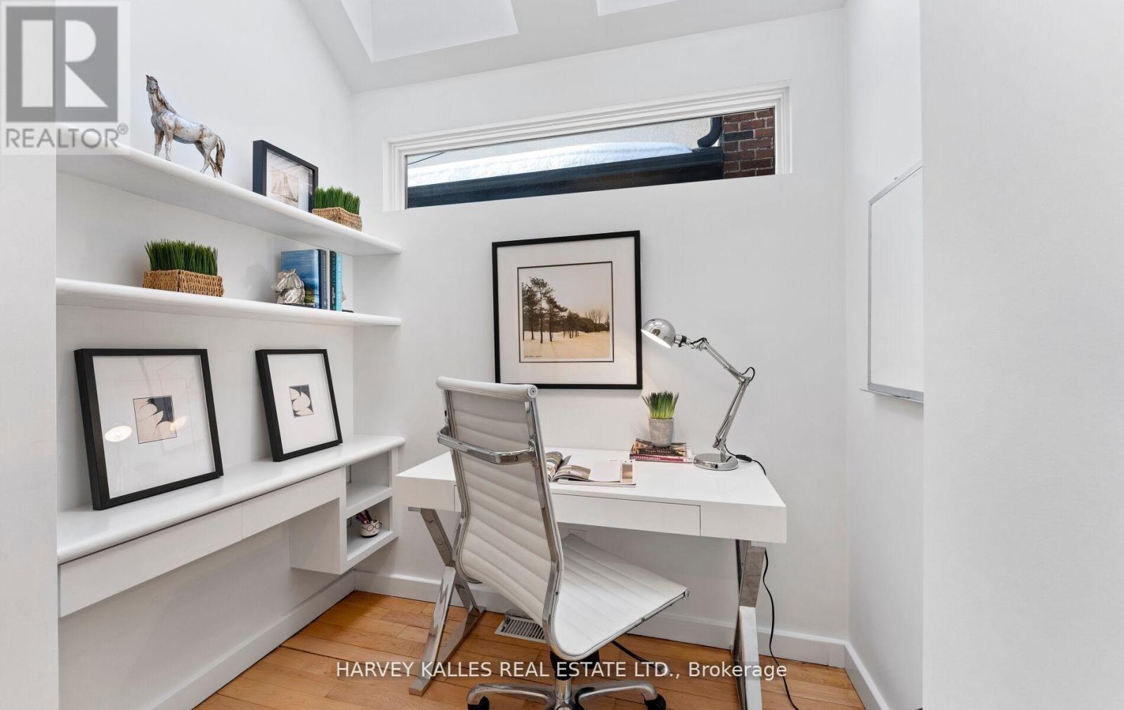 565 Briar Hill Avenue, Toronto, Ontario  M5N 1N1 - Photo 20 - C12792544