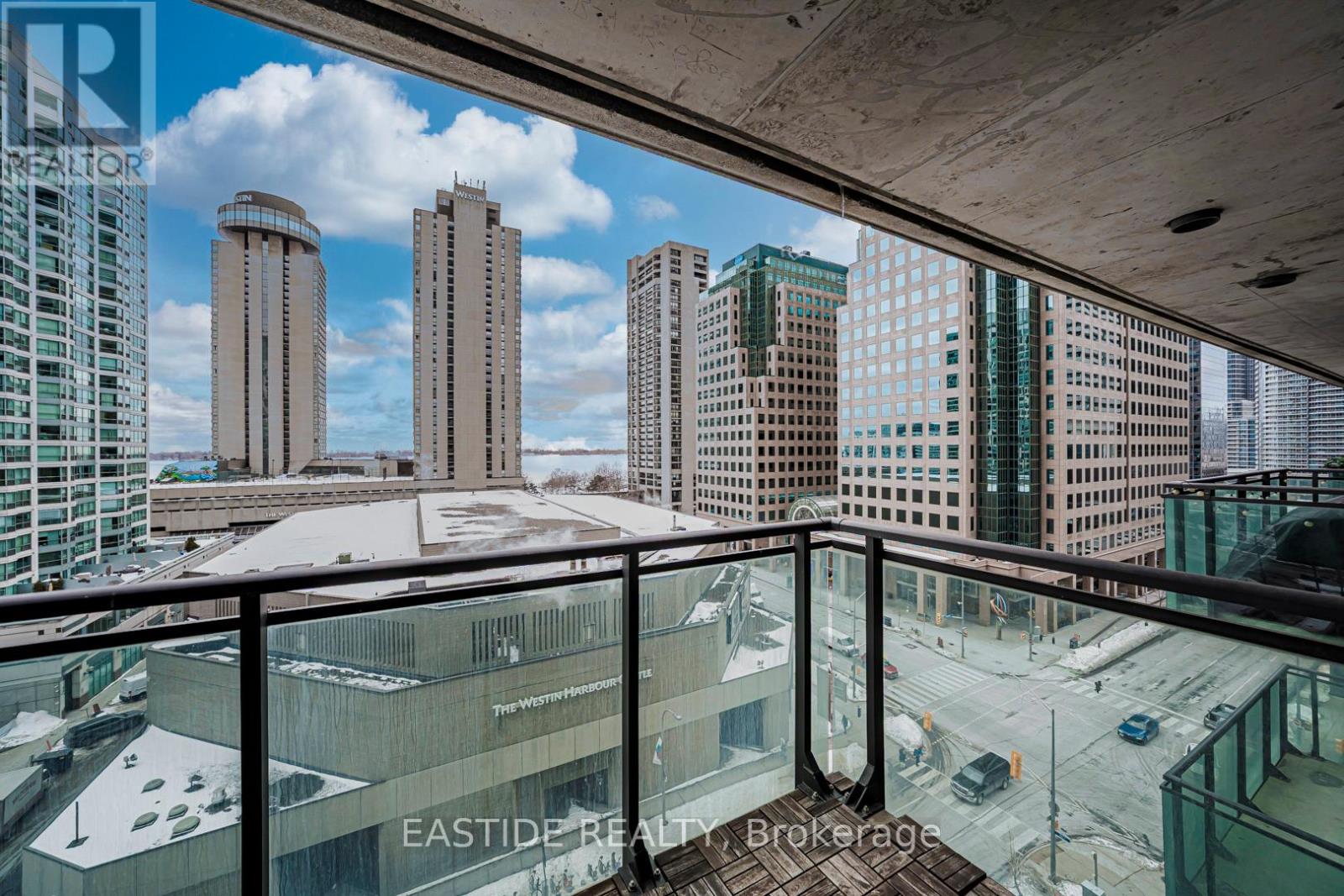 908 - 33 Bay Street, Toronto, Ontario M5J 2Z3 - Photo 1 - C12792586