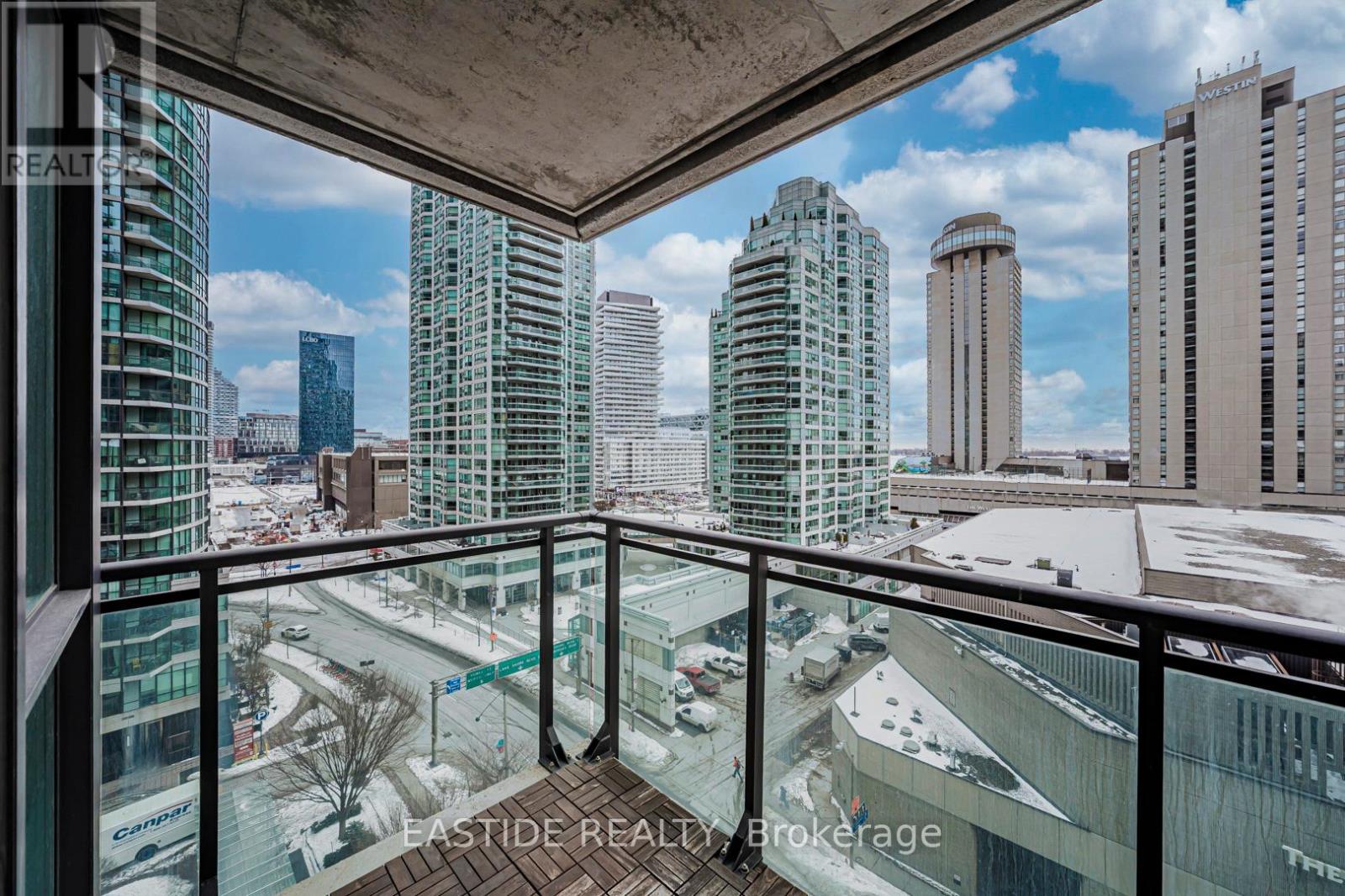 908 - 33 Bay Street, Toronto, Ontario M5J 2Z3 - Photo 2 - C12792586