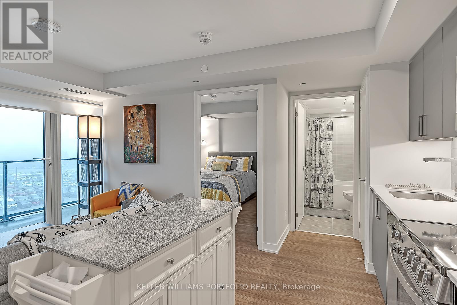 622 - 38 Monte Kwinter Court, Toronto, Ontario  M3H 0E2 - Photo 3 - C12792692