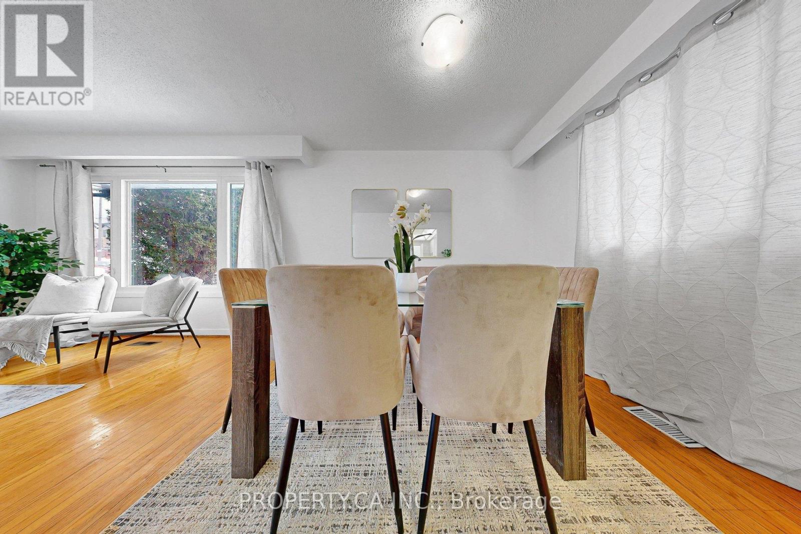 47 Greendowns Drive, Toronto, Ontario  M1M 2G6 - Photo 14 - E12792564