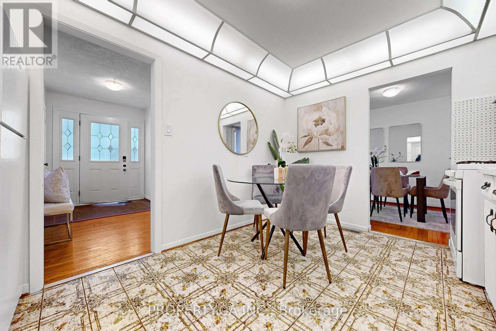 47 Greendowns Drive, Toronto, Ontario  M1M 2G6 - Photo 18 - E12792564