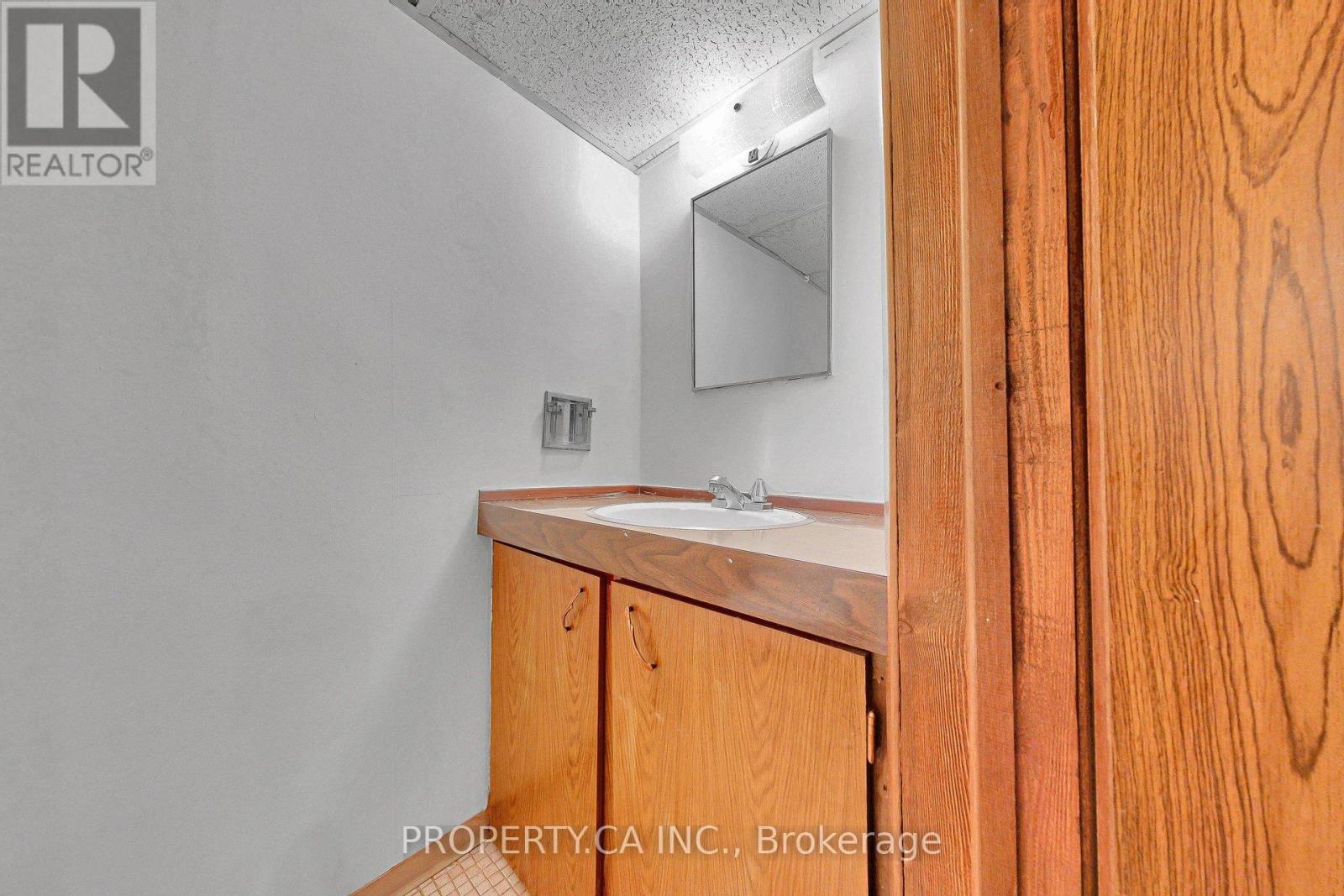 47 Greendowns Drive, Toronto, Ontario  M1M 2G6 - Photo 34 - E12792564