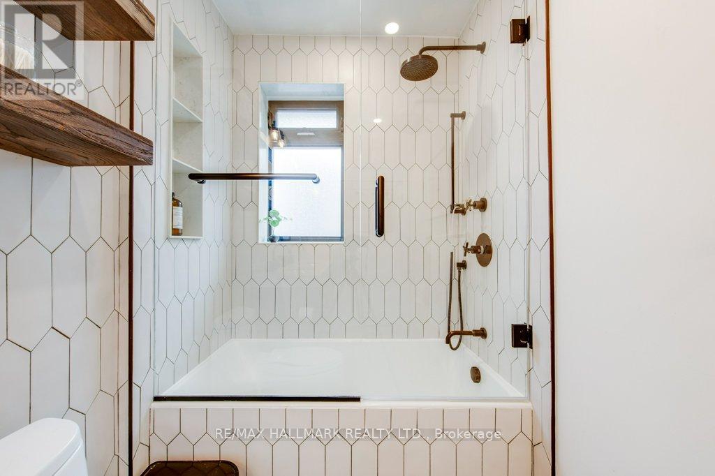 130 Bingham Avenue, Toronto, Ontario  M4E 3R3 - Photo 24 - E12792592