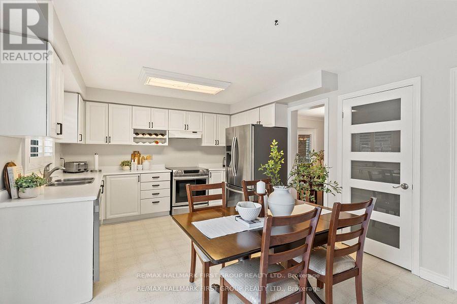 4 Winterberry Drive, Whitby, Ontario  L1R 1Z2 - Photo 8 - E12792660