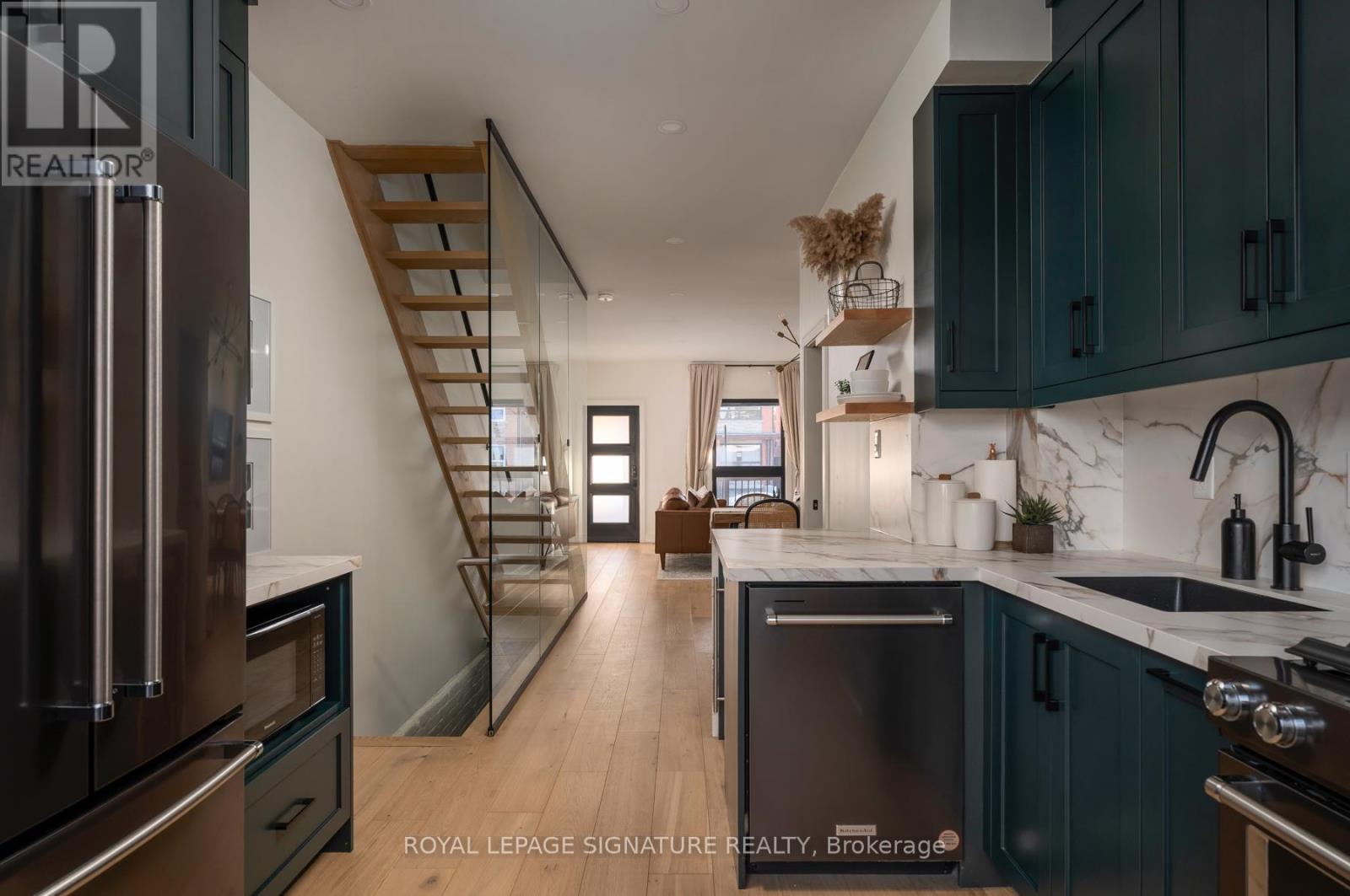 26 Pape Avenue, Toronto, Ontario  M4M 2V6 - Photo 12 - E12792702