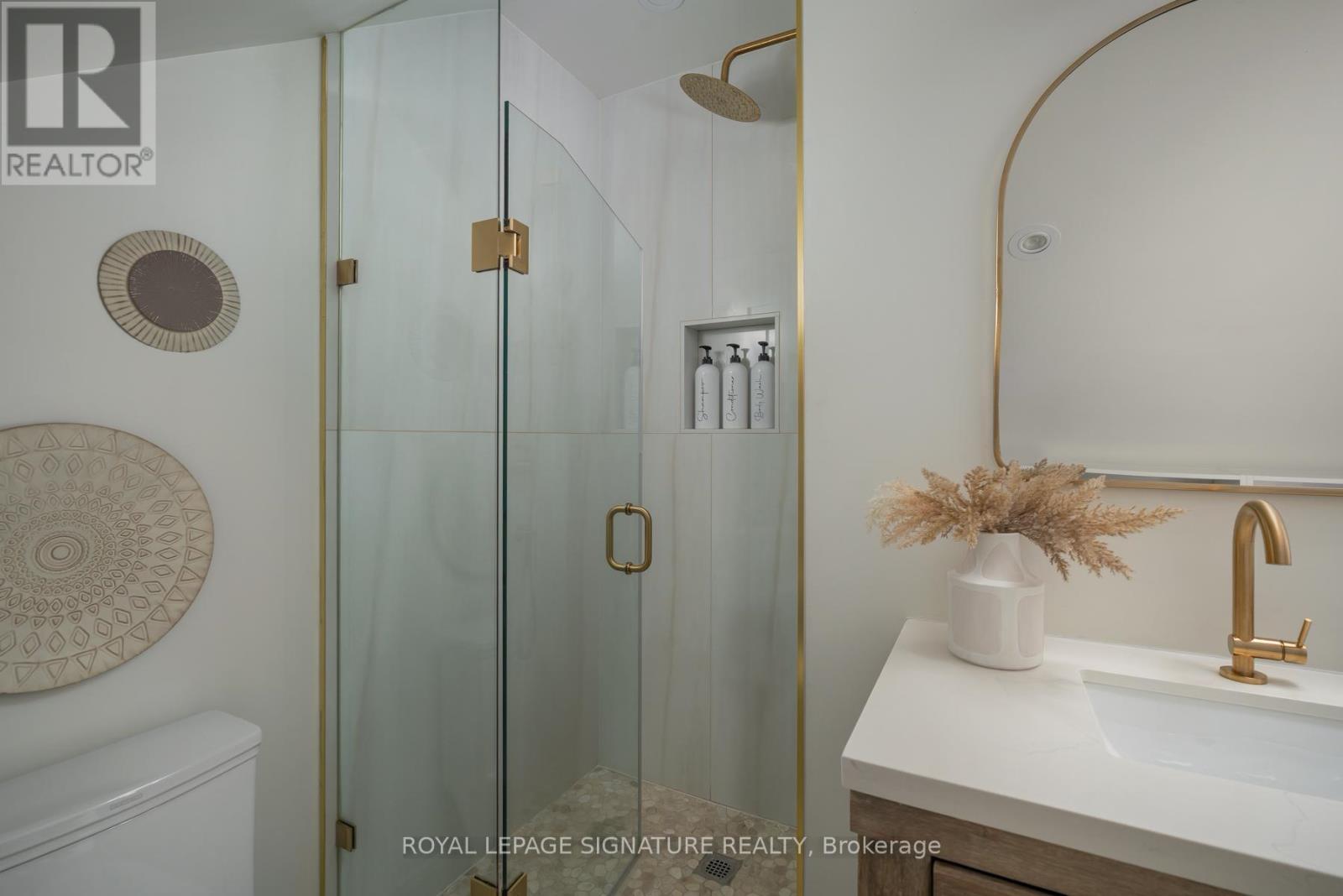 26 Pape Avenue, Toronto, Ontario  M4M 2V6 - Photo 27 - E12792702