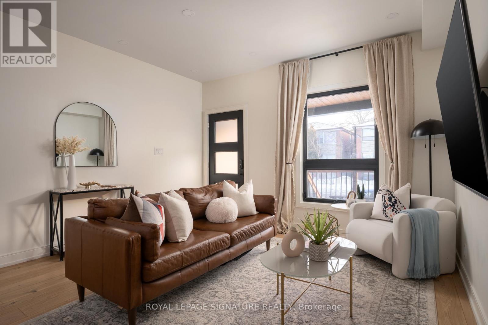 26 Pape Avenue, Toronto, Ontario  M4M 2V6 - Photo 7 - E12792702