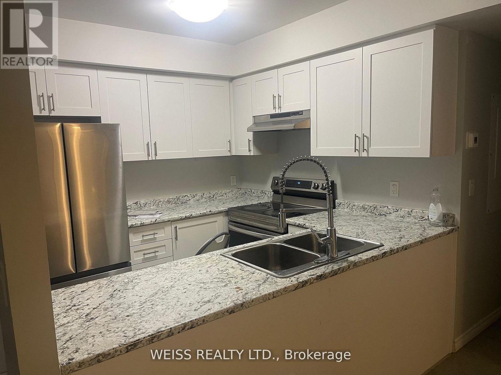 107 - 75 Weldrick Road E, Richmond Hill (Observatory), Ontario  L4C 0H9 - Photo 3 - N12792466