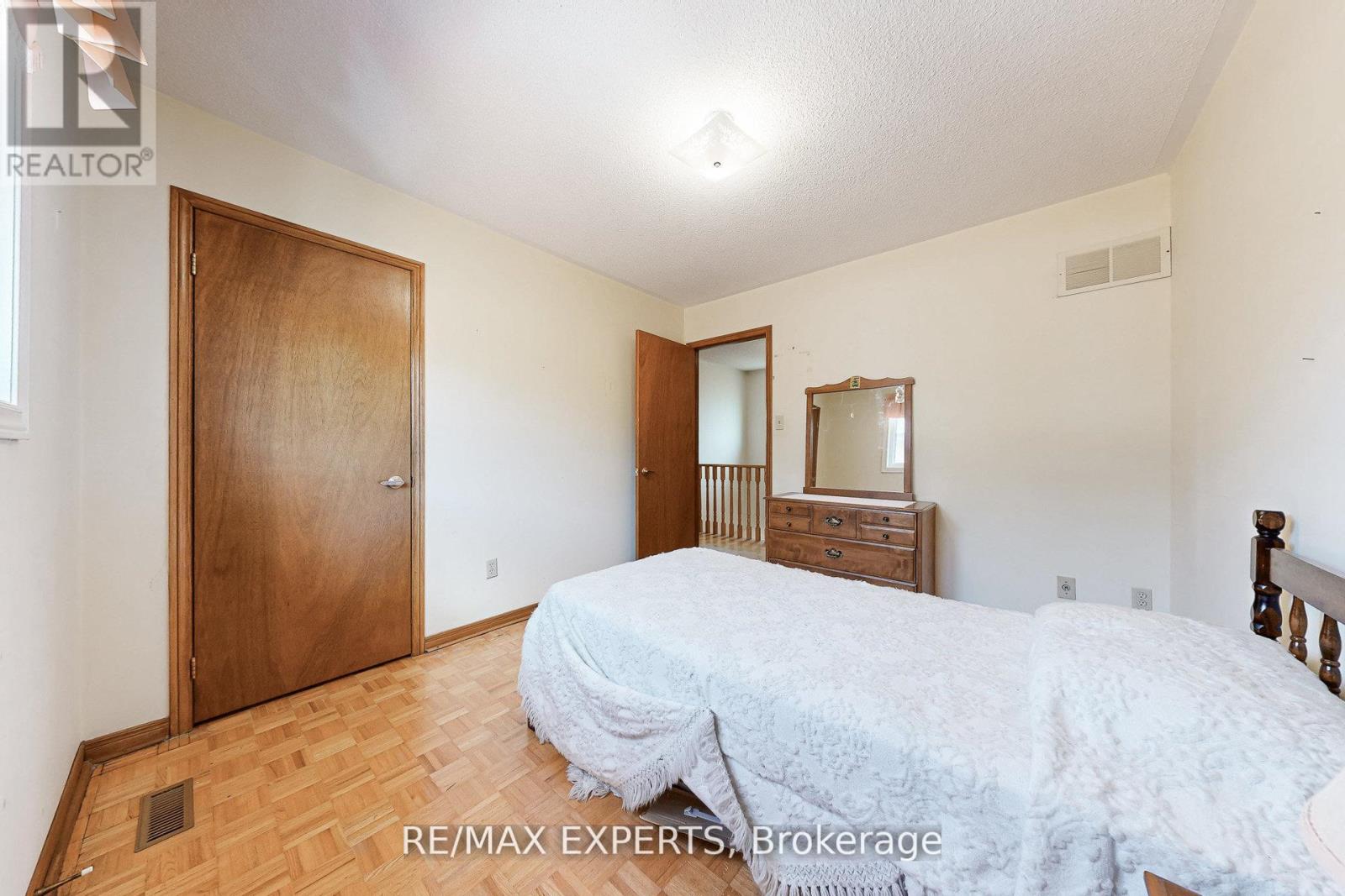 47 Velvet Crescent, Vaughan, Ontario  L4L 5E8 - Photo 36 - N12792476