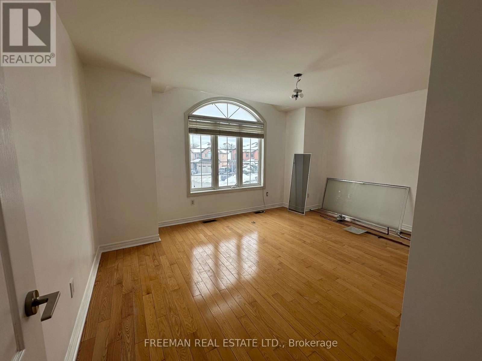 1 Humber Forest Court, Vaughan, Ontario  L4H 1N3 - Photo 19 - N12792610