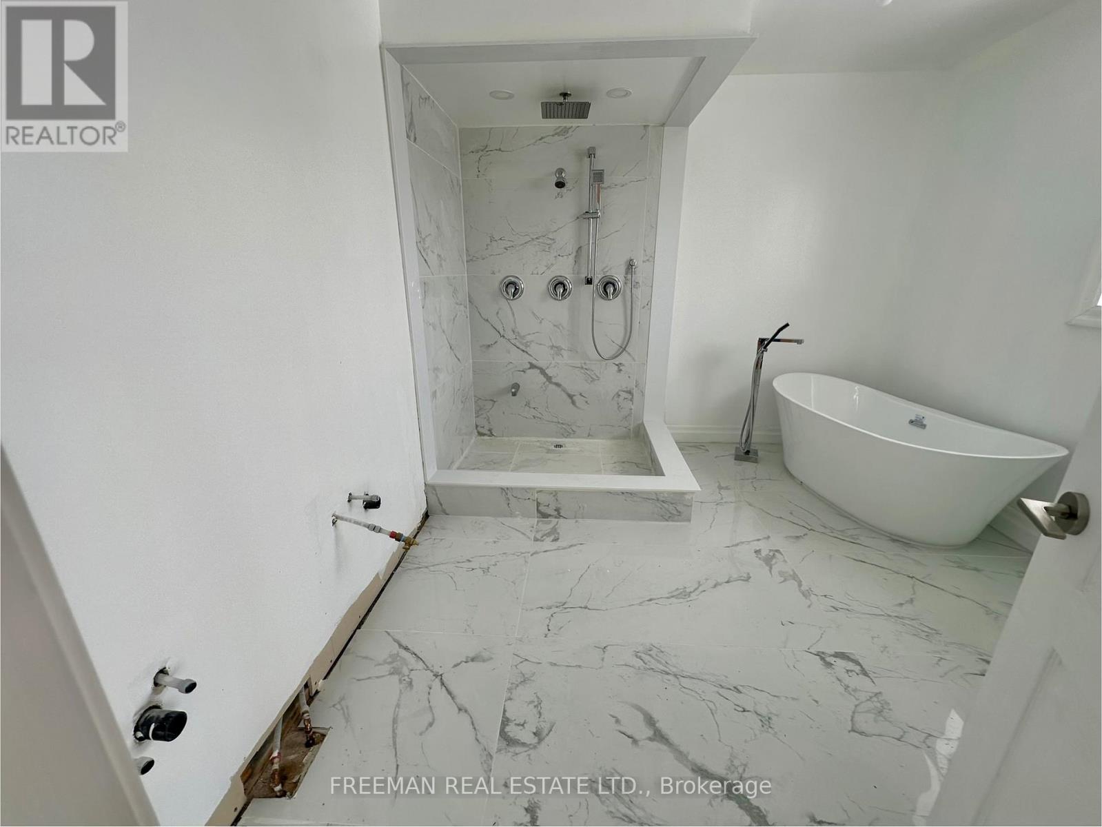 1 Humber Forest Court, Vaughan, Ontario  L4H 1N3 - Photo 24 - N12792610