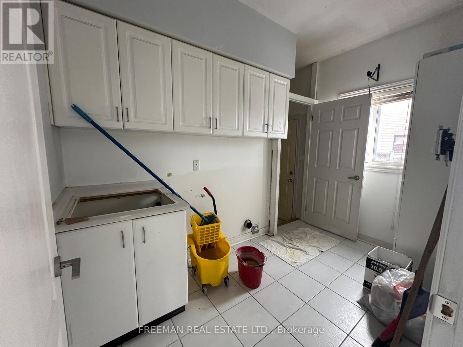 1 Humber Forest Court, Vaughan, Ontario  L4H 1N3 - Photo 34 - N12792610