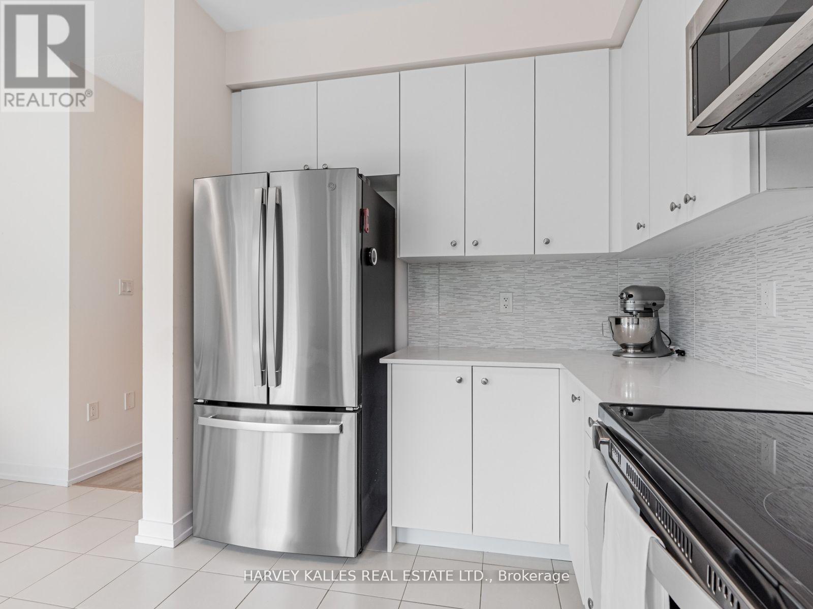 104 Lyall Stokes Circle, East Gwillimbury (Mt Albert), Ontario  L0G 1M0 - Photo 11 - N12792630