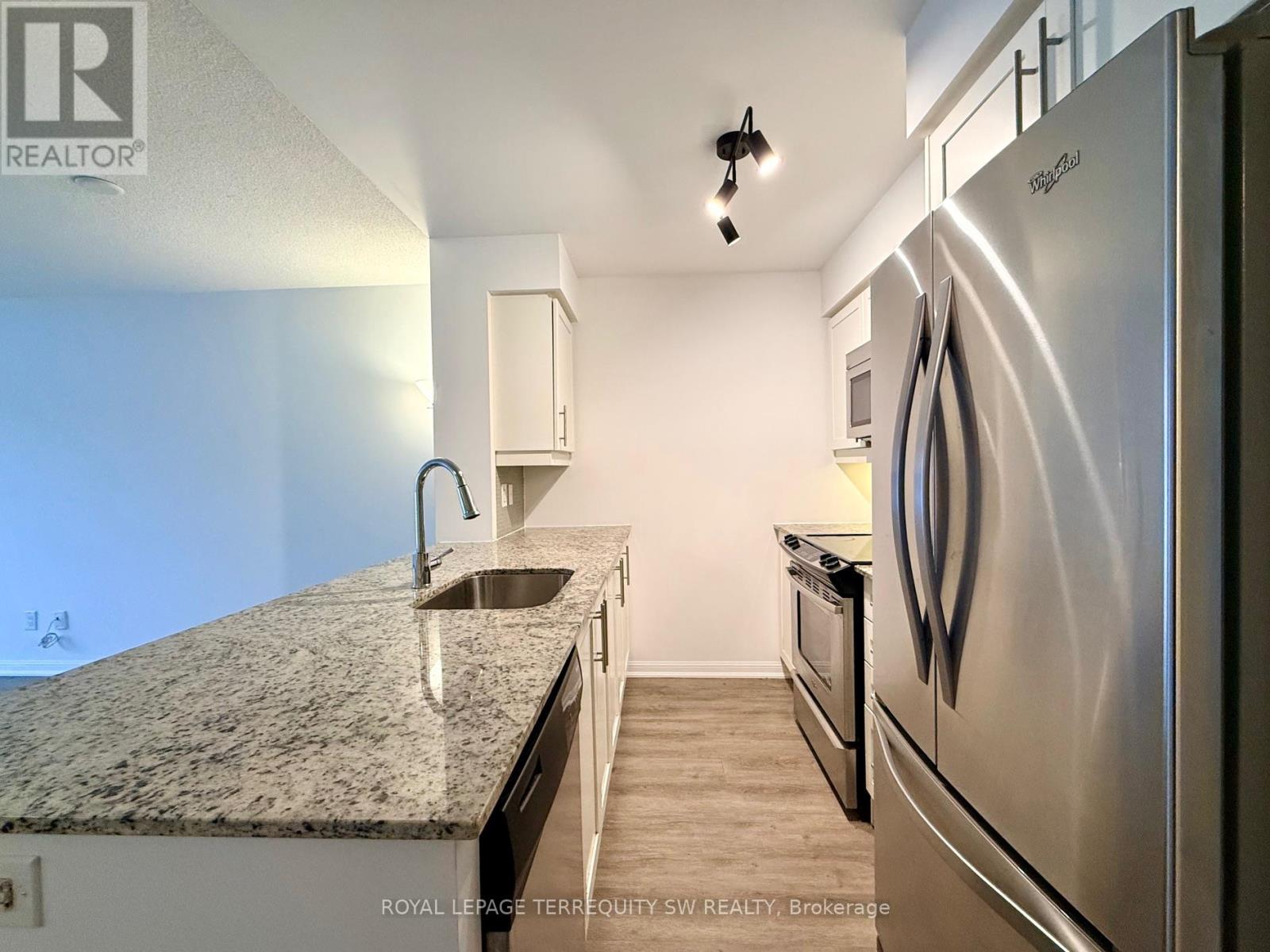 625 - 35 Bastion Street, Toronto, Ontario  M5V 0C2 - Photo 2 - C12789628