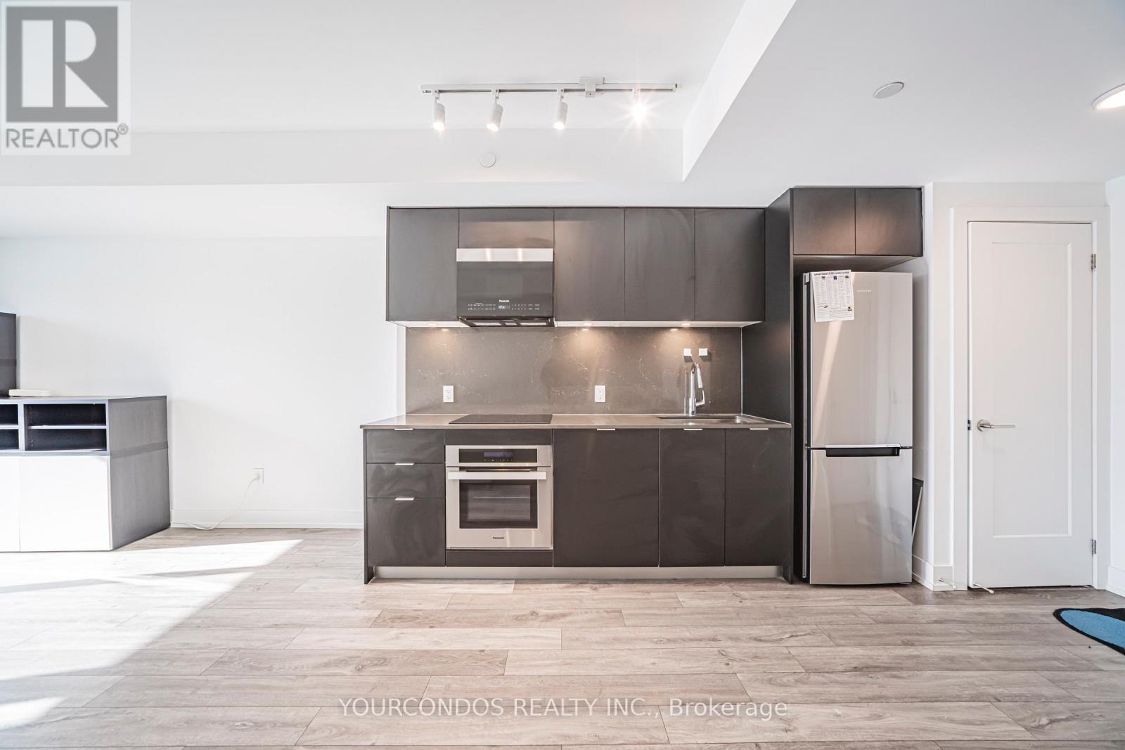 612 - 8 Cedarland Drive, Markham (Unionville), Ontario  L6G 0H4 - Photo 6 - N12770042