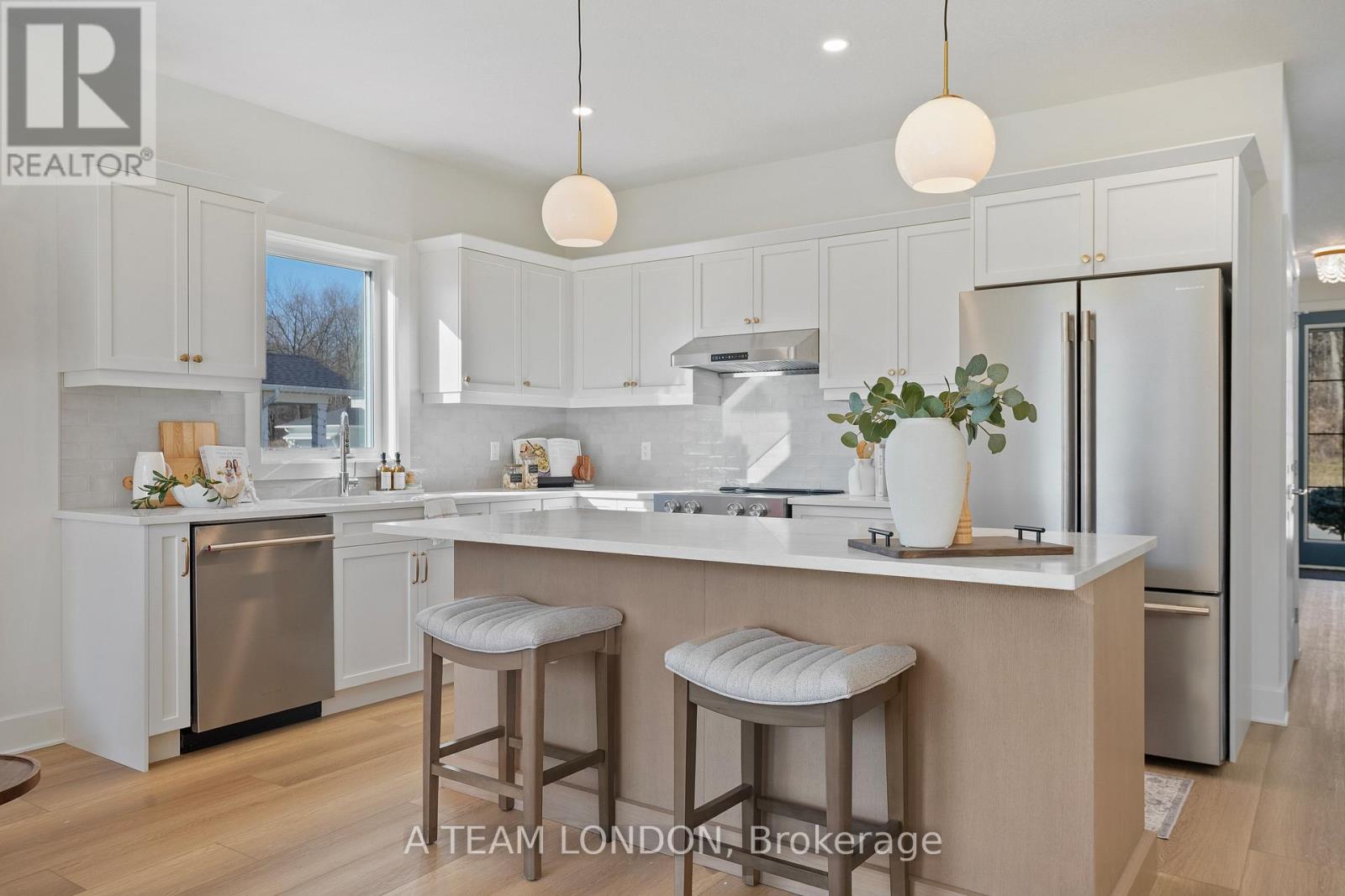 91 The Promenade, Central Elgin, Ontario  N5L 1C5 - Photo 11 - X12511910