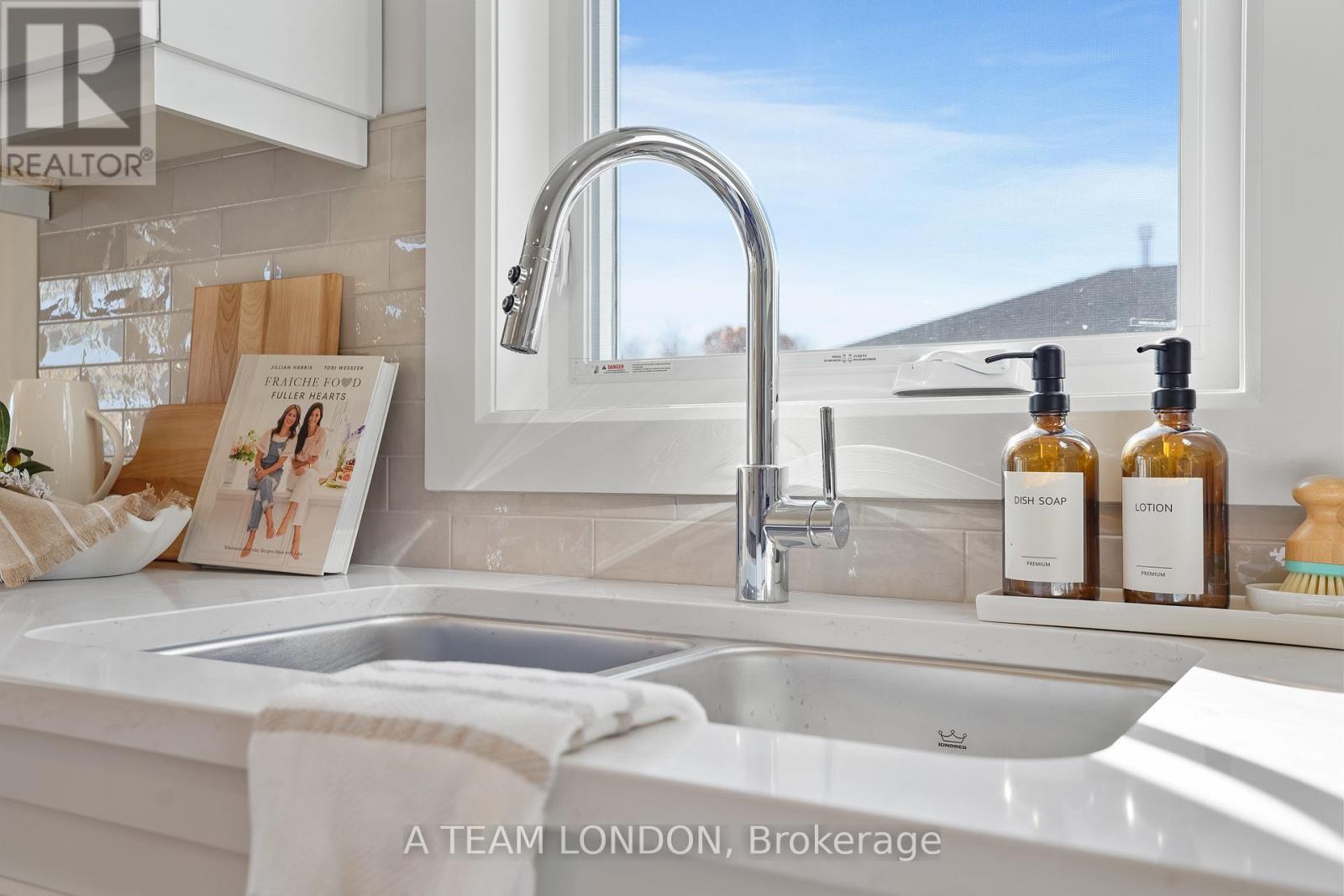 91 The Promenade, Central Elgin, Ontario  N5L 1C5 - Photo 15 - X12511910