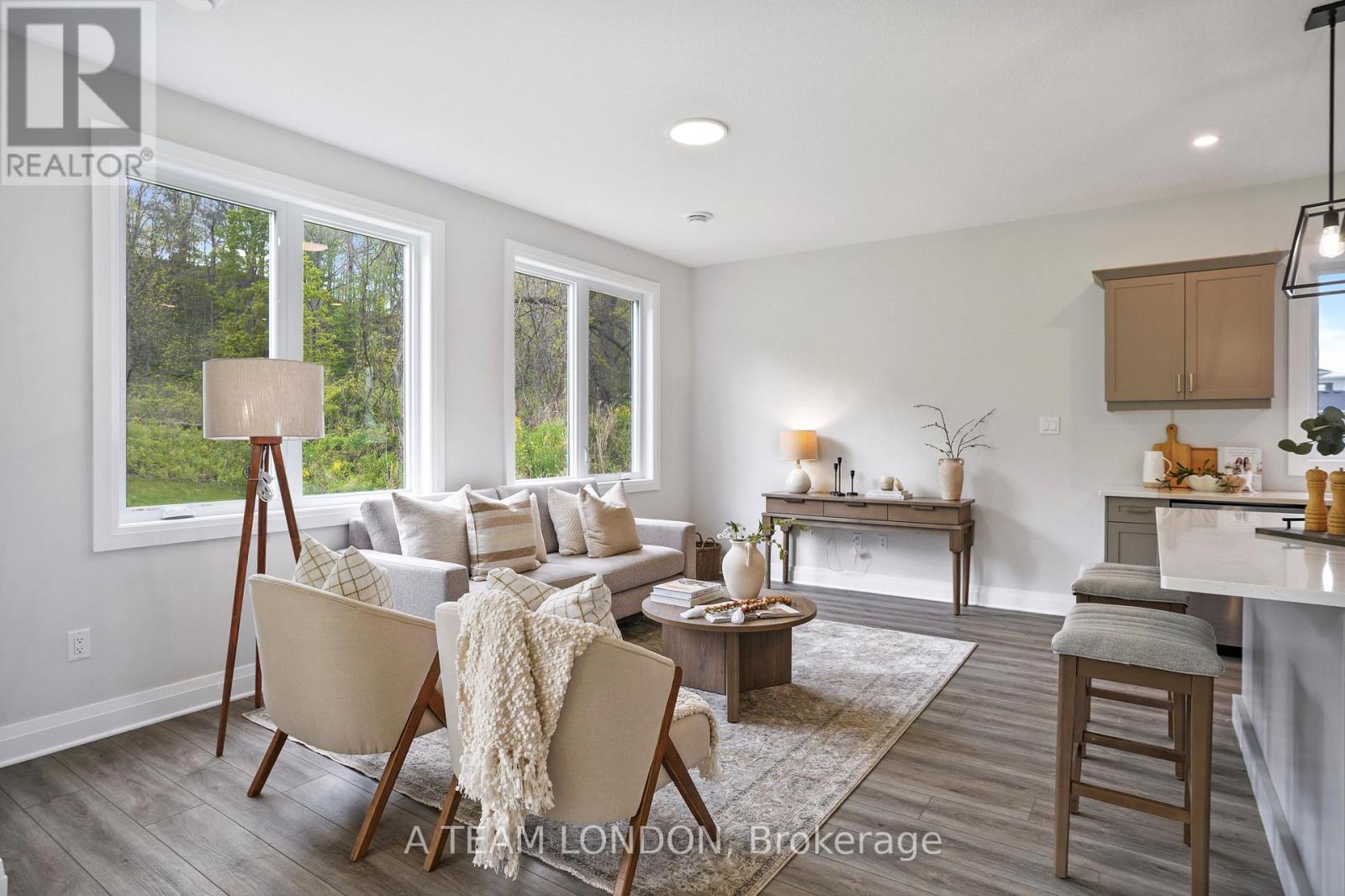 72 The Promenade, Central Elgin, Ontario  N5L 1C5 - Photo 8 - X12600904