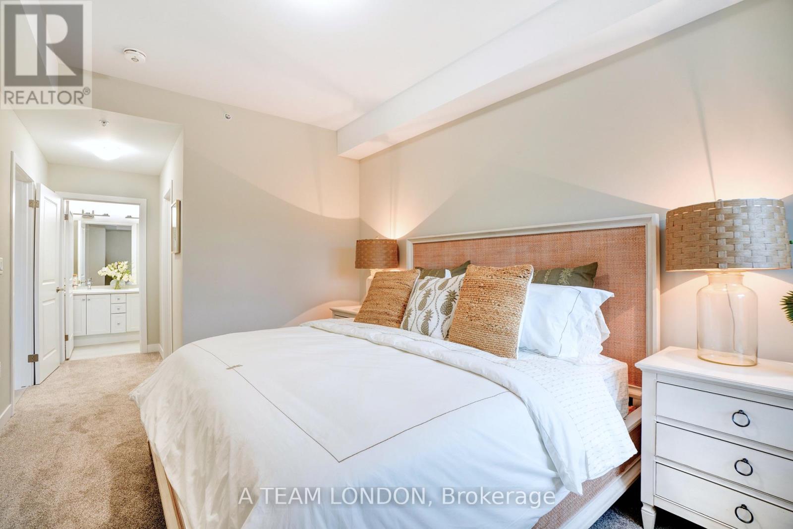 201 - 100 The Promenade, Central Elgin, Ontario  N5L 1C5 - Photo 13 - X12656586