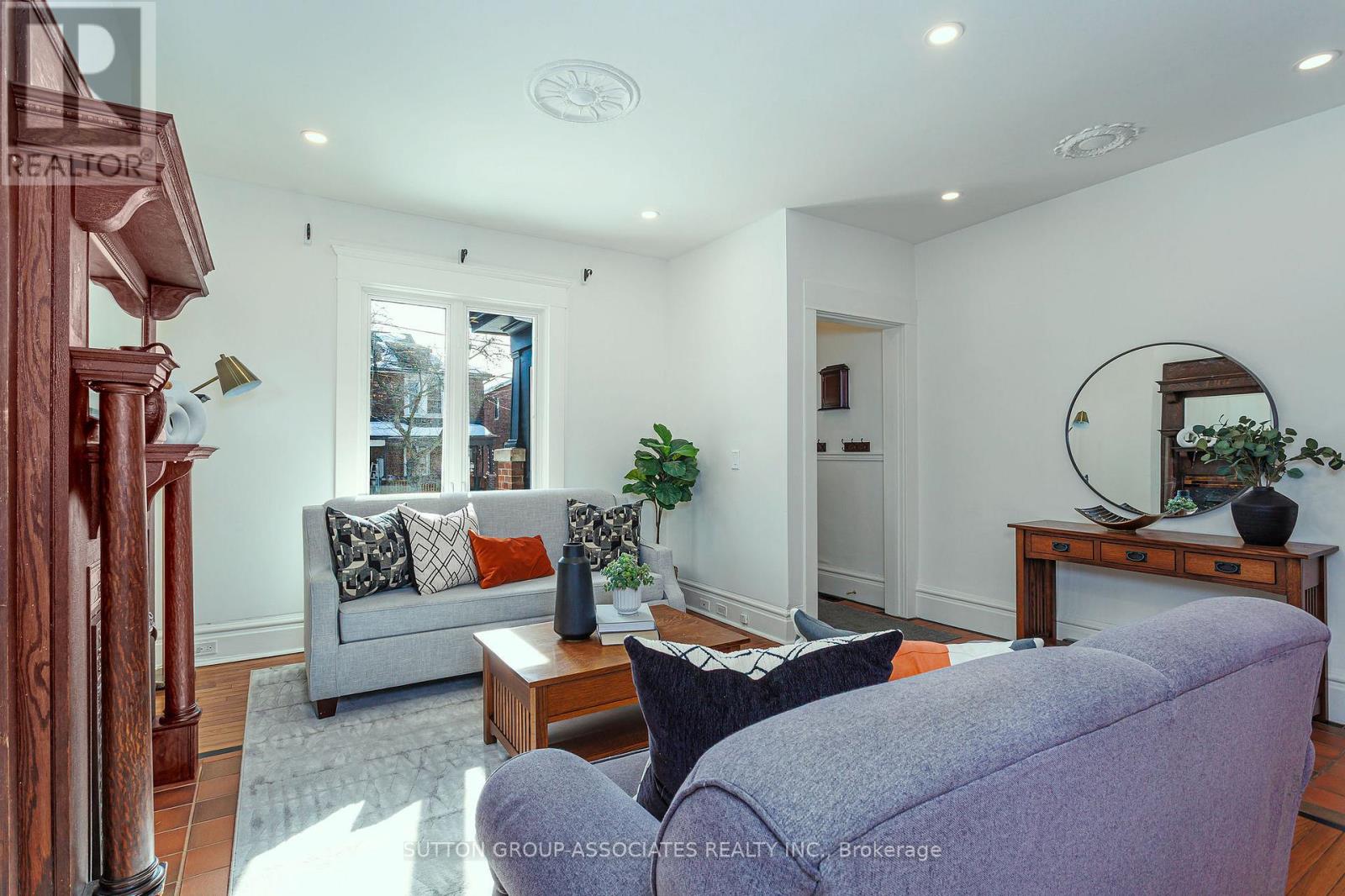 14 Westminster Avenue, Toronto, Ontario  M6R 1N4 - Photo 10 - W12792432