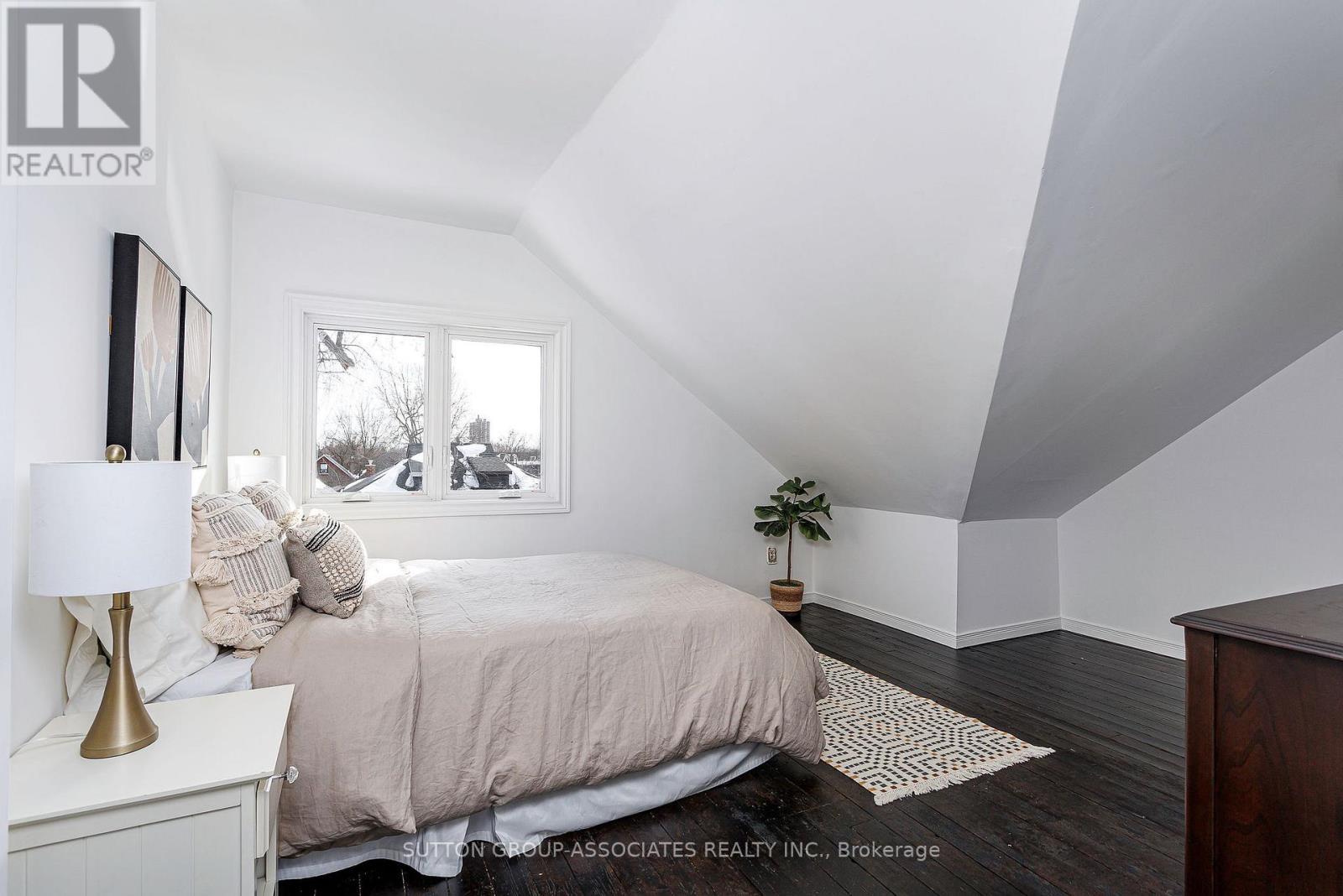 14 Westminster Avenue, Toronto, Ontario  M6R 1N4 - Photo 31 - W12792432